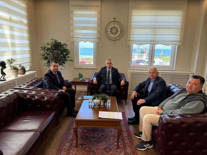 Kaymakamımız Deniz PİŞKİN; Düzce DSİ 55. Şube Müdürü Deniz YILDIZ'a Ziyaretlerinden Dolayı Teşekkür Etti.