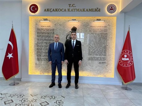 Kaymakamımız Deniz PİŞKİN; Düzce PTT Başmüdürü Serkan ÖZÇELİK’e nazik ziyareti için teşekkür etti